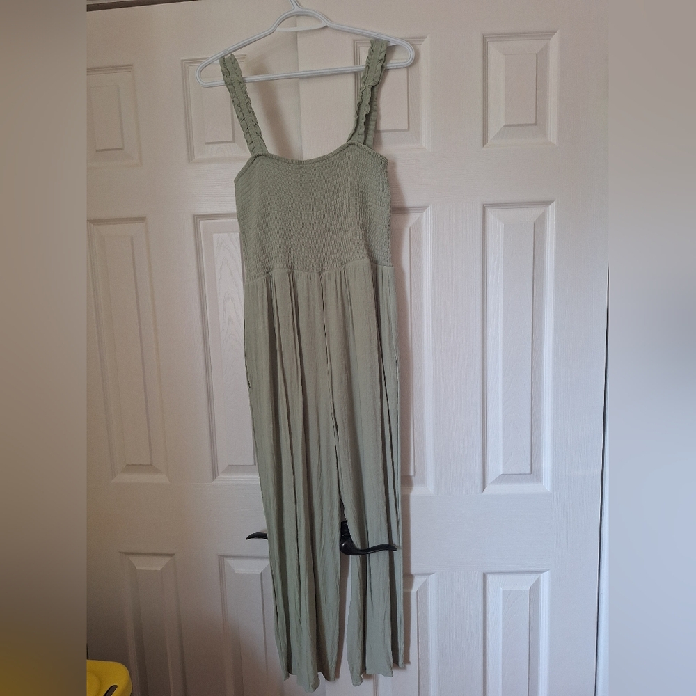 Elegant Green Jumpsuit